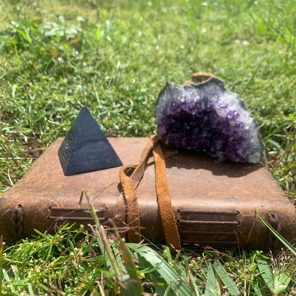 Mystery Pyramid Soy Wax Melts - Picture 8 of 8